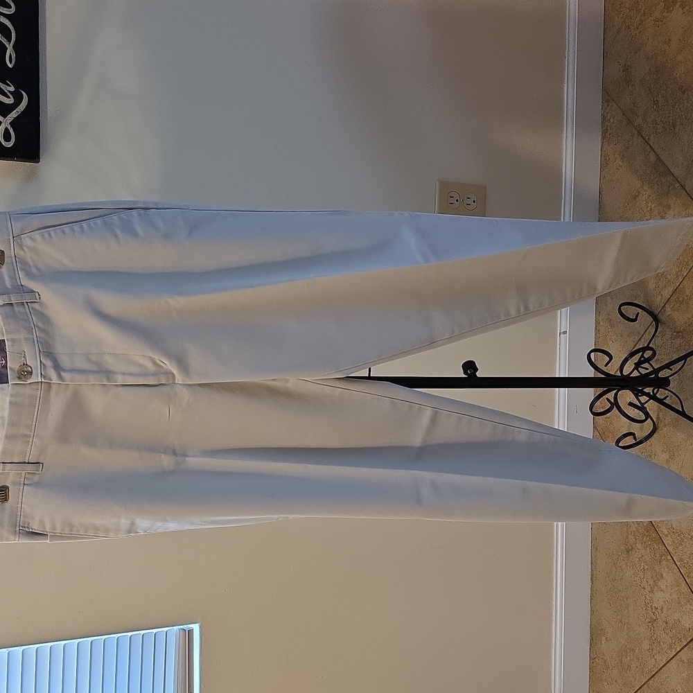 Dockers Classic Fit Pants 32x32 Cream Colored Mens (David # 12)